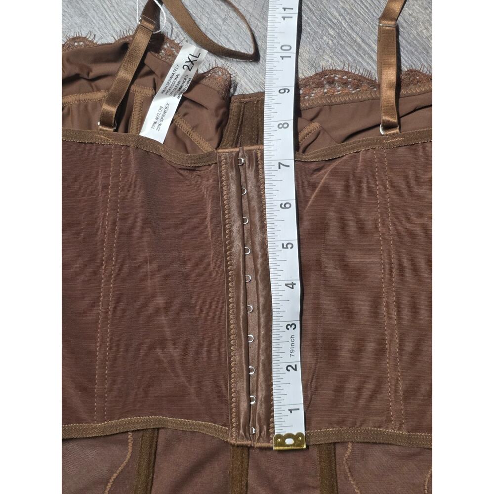 Raxnode Womens XXL Brown Lace Crop Corset Top with Buckle NWT - Picture 4 of 6